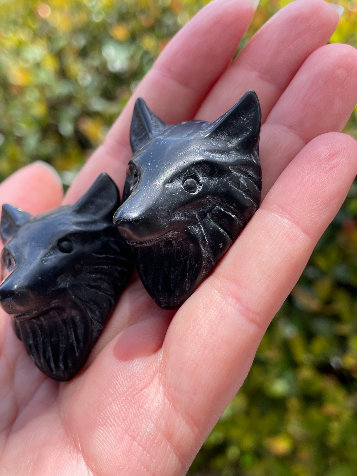 Obsidian Wolf Head Carvings