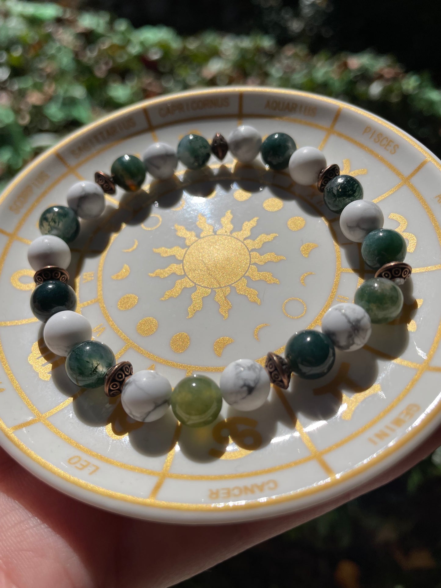 Emotion Balancing & Calming Moss Agate and Howlite Crystal Stretchy Bracelet