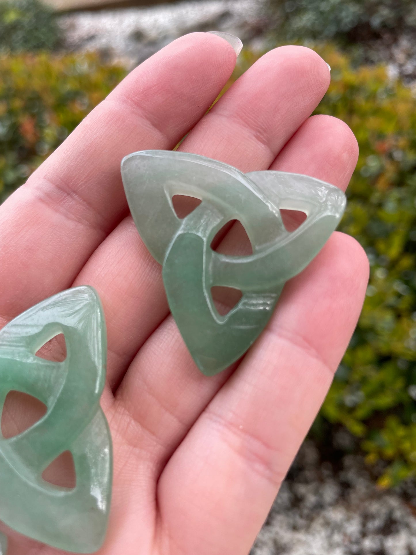 Green Aventurine Celtic Triquetra Knot Carving