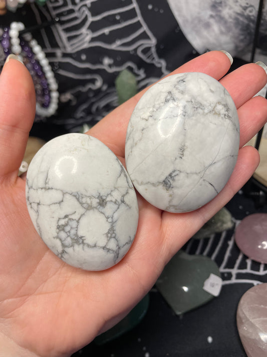 Howlite Palmstones