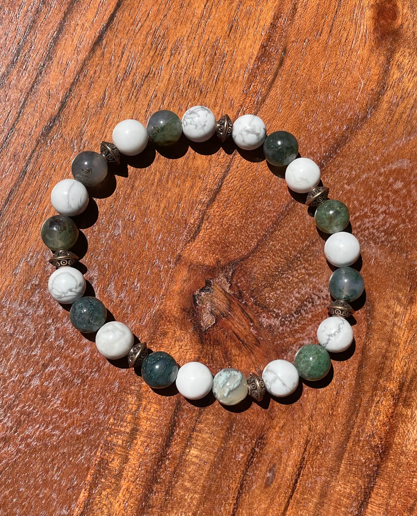 Emotion Balancing & Calming Moss Agate and Howlite Crystal Stretchy Bracelet