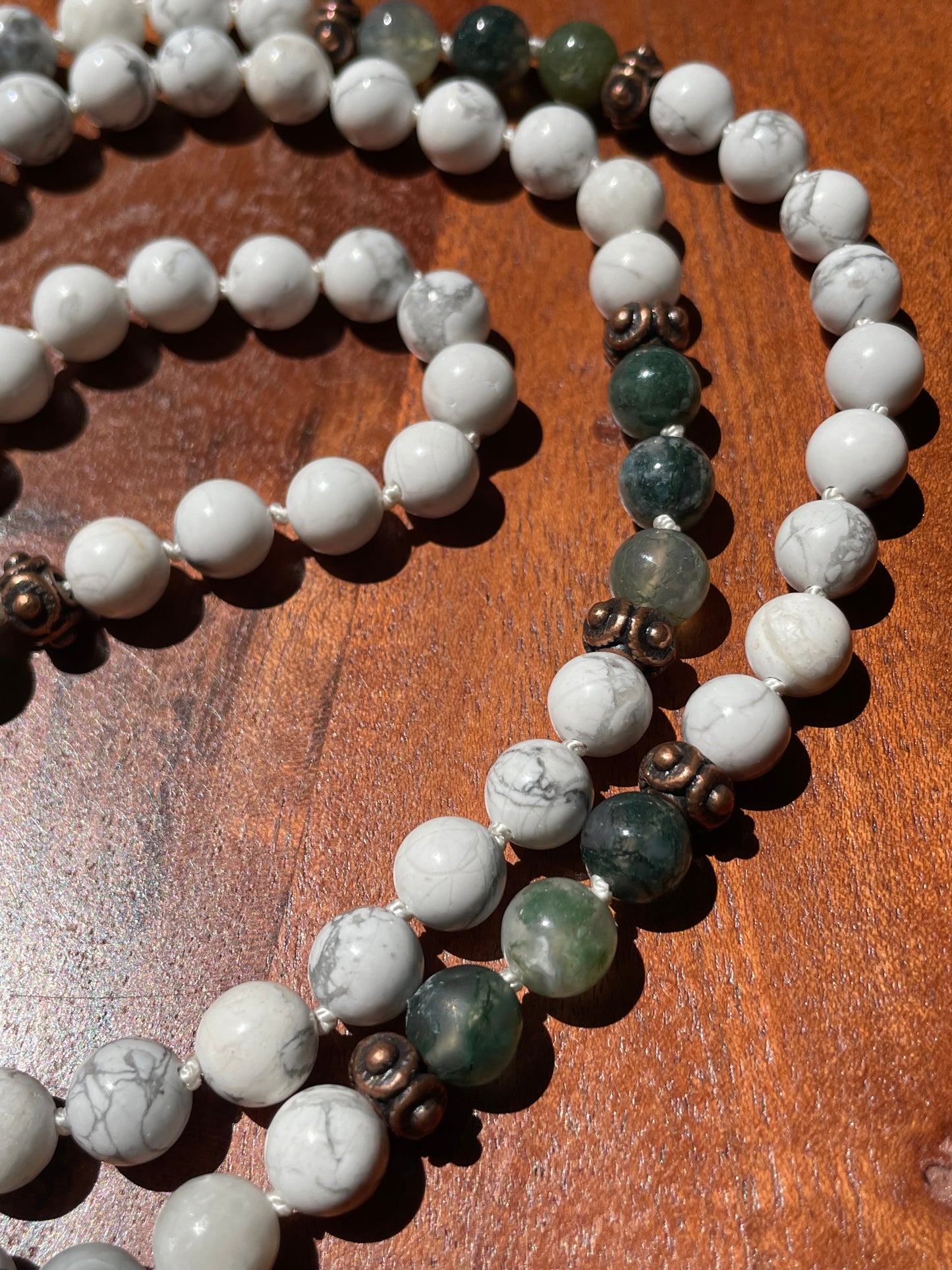 Moss Agate and Howlite Crystal Beaded Necklace for Emotion Balancing and Calming